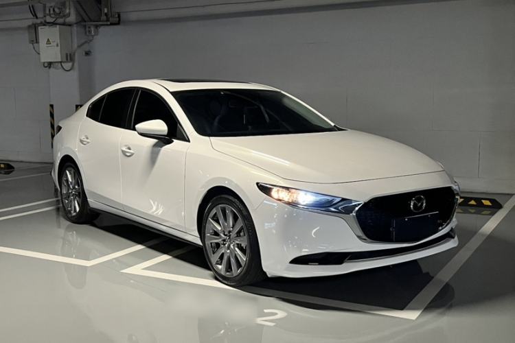 Used Mazda 3 Axela 2023 2.0L Automatic ZhiXuan Edition Exterior 4
