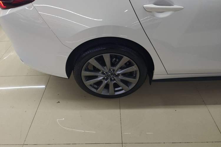 Used Mazda 3 Axela 2023 2.0L Automatic Zhiya Edition Exterior 5