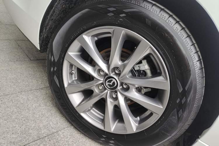Used Mazda 3 Axela 2023 2.0L Automatic Zhiqing Edition Exterior 5