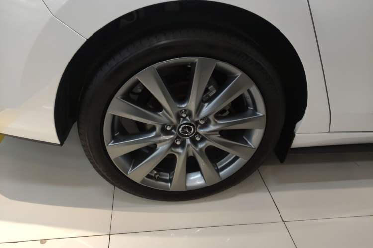 Used Mazda 3 Axela 2023 2.0L Automatic ZhiZhen Edition Exterior 5