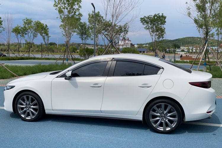 Used Mazda 3 Axela 2023 2.0L Automatic ZhiXuan Edition Exterior 6