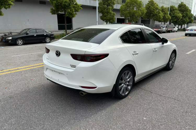 Used Mazda 3 Axela 2023 2.0L Automatic ZhiXuan Edition Exterior 6