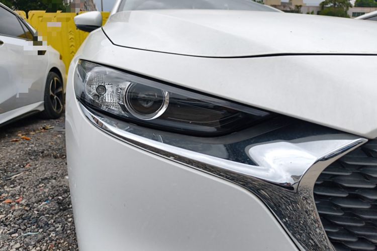 Used Mazda 3 Axela 2023 2.0L Automatic Zhiqing Edition Exterior 6