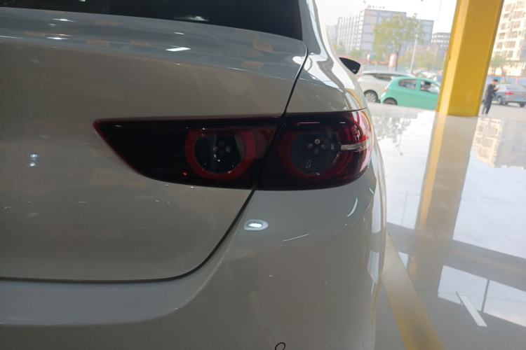 Used Mazda 3 Axela 2023 2.0L Automatic Zhiyao Edition Exterior 6