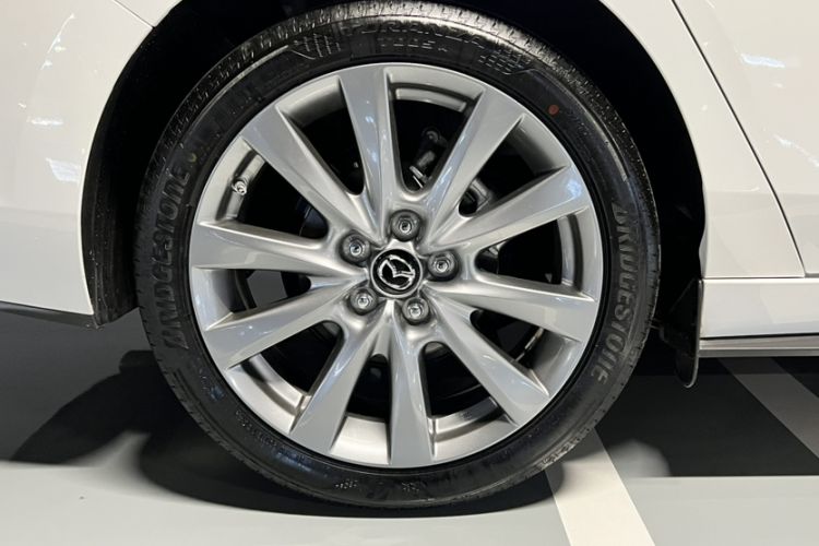 Used Mazda 3 Axela 2023 2.0L Automatic ZhiXuan Edition Exterior 6