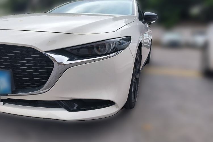 Used Mazda 3 Axela 2023 2.0L Automatic ZhiZhen Edition Front Right 45 Deg