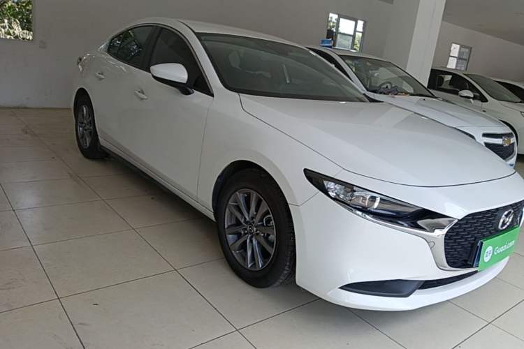 Used Mazda 3 Axela 2023 2.0L Automatic Zhiqing Edition Front Right 45 Deg