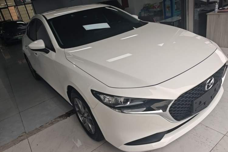 Used Mazda 3 Axela 2023 2.0L Automatic Zhiqing Edition Front Right 45 Deg