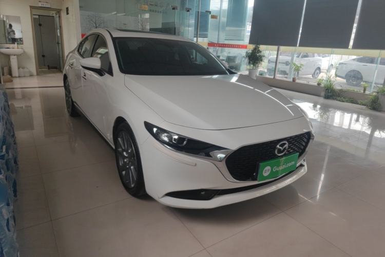 Used Mazda 3 Axela 2023 2.0L Automatic ZhiXuan Edition Front Right 45 Deg