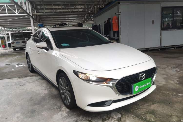 Used Mazda 3 Axela 2023 2.0L Automatic ZhiXuan Edition Front Right 45 Deg