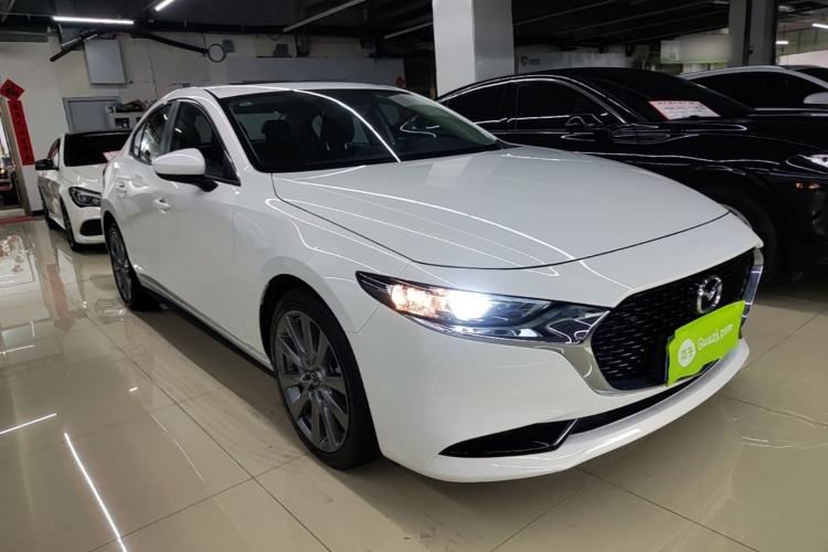 Used Mazda 3 Axela 2023 2.0L Automatic Zhiya Edition Front Right 45 Deg