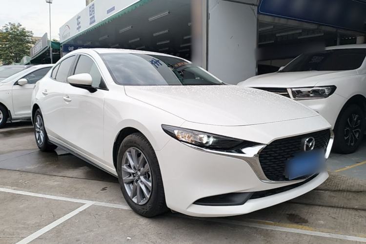 Used Mazda 3 Axela 2023 2.0L Automatic Zhiqing Edition Front Right 45 Deg