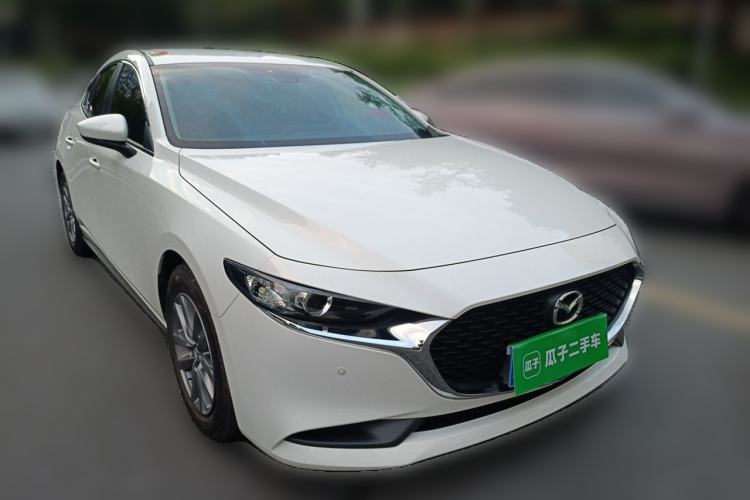 Used Mazda 3 Axela 2023 2.0L Automatic Zhiqing Edition Front Right 45 Deg