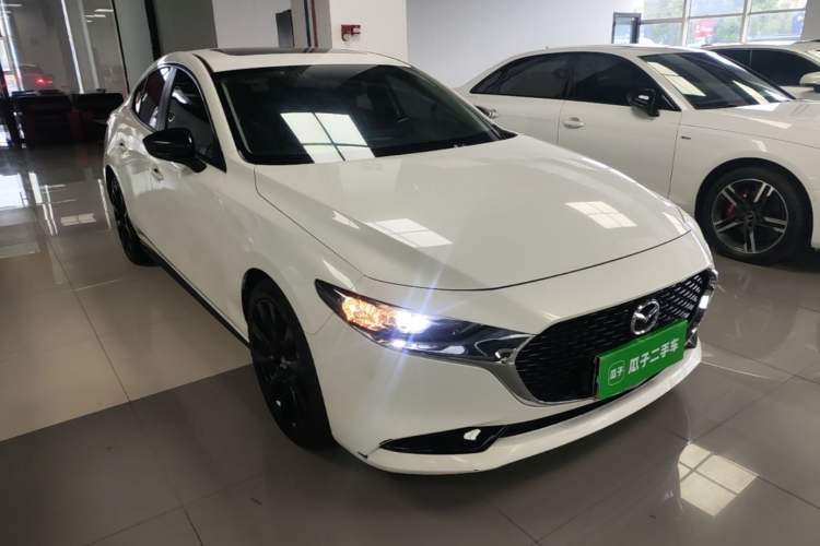 Used Mazda 3 Axela 2023 2.0L Automatic Zhiya Edition Front Right 45 Deg