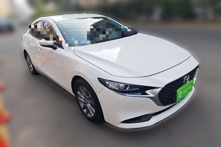 Used Mazda 3 Axela 2023 1.5L Manual ZhiMei Edition Front Right 45 Deg