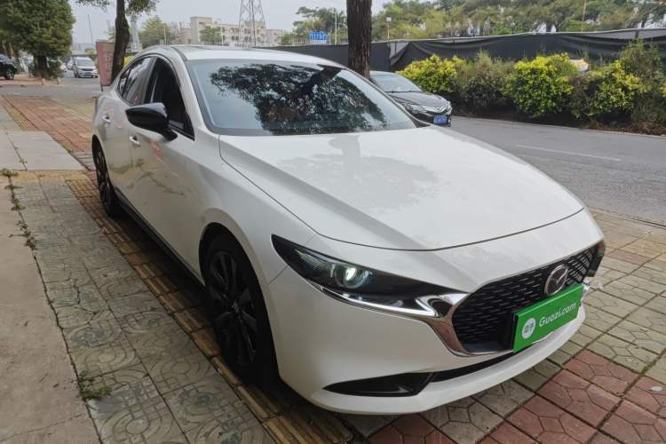 Used Mazda 3 Axela 2023 2.0L Automatic ZhiZhen Edition Front Right 45 Deg