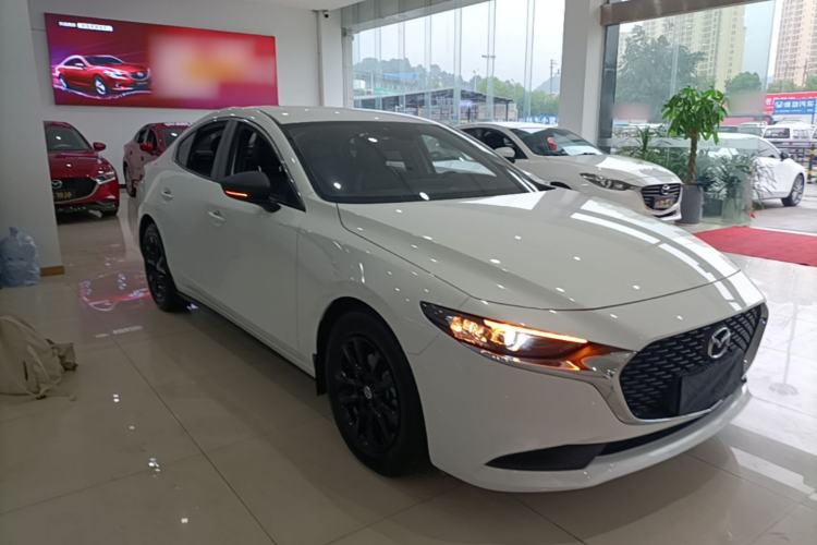 Used Mazda 3 Axela 2023 2.0L Automatic Zhiqing Edition Front Right 45 Deg