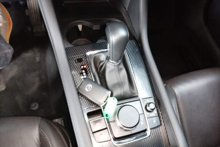Used Mazda 3 Axela 2023 2.0L Automatic Zhiya Edition Gear Lever