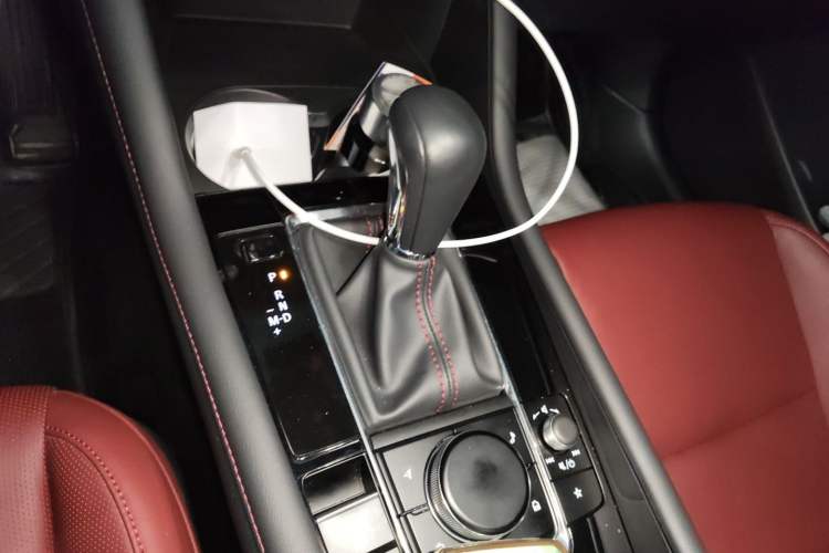 Used Mazda 3 Axela 2023 2.0L Automatic Zhiyao Edition Gear Lever