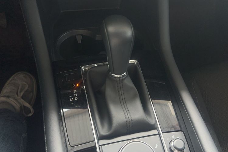 Used Mazda 3 Axela 2023 2.0L Automatic ZhiXuan Edition Gear Lever