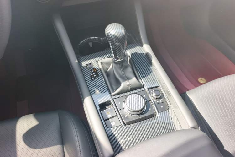 Used Mazda 3 Axela 2023 2.0L Automatic Zhiqing Edition Gear Lever