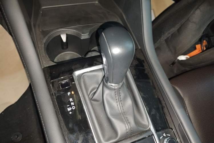 Used Mazda 3 Axela 2023 2.0L Automatic ZhiZhen Edition Gear Lever