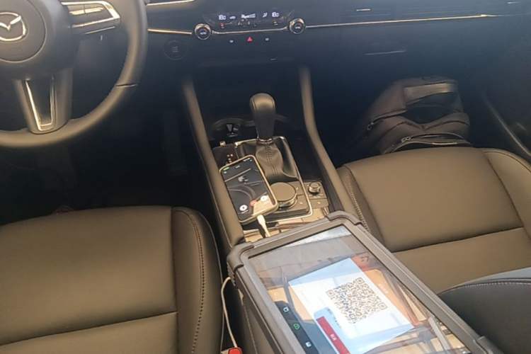 Used Mazda 3 Axela 2023 2.0L Automatic Zhiyao Edition Gear Lever