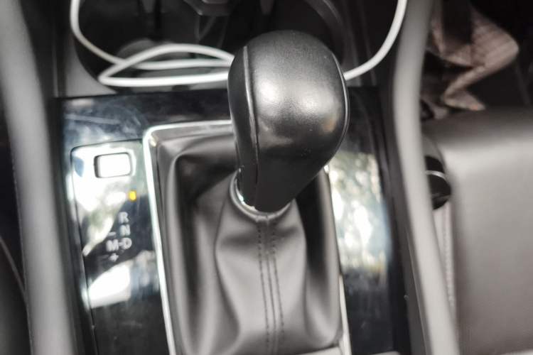 Used Mazda 3 Axela 2023 2.0L Automatic Zhiya Edition Gear Lever