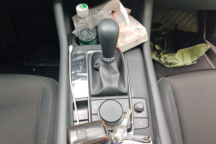 Used Mazda 3 Axela 2023 2.0L Automatic Zhiqing Edition Gear Lever