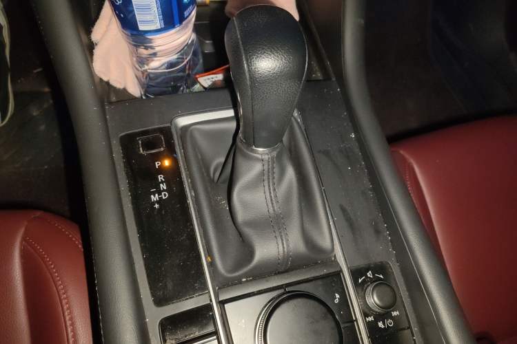 Used Mazda 3 Axela 2023 2.0L Automatic Zhiqing Edition Gear Lever