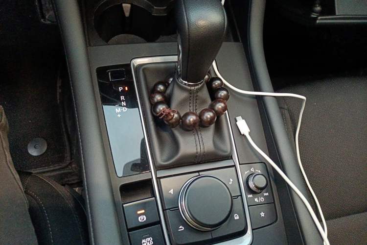 Used Mazda 3 Axela 2023 2.0L Automatic Zhiqing Edition Gear Lever