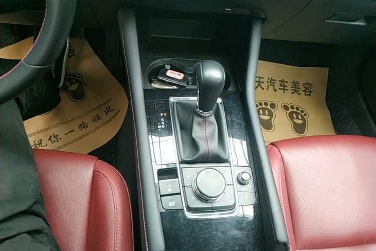 Used Mazda 3 Axela 2023 2.0L Automatic ZhiZhen Edition Gear Lever