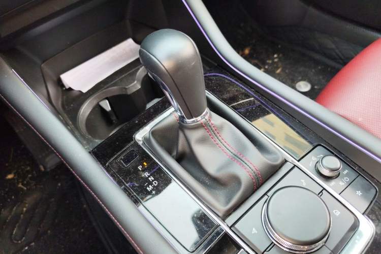 Used Mazda 3 Axela 2023 2.0L Automatic Zhiyao Edition Gear Lever
