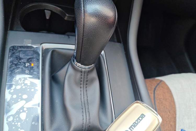 Used Mazda 3 Axela 2023 2.0L Automatic Zhiqing Edition Gear Lever