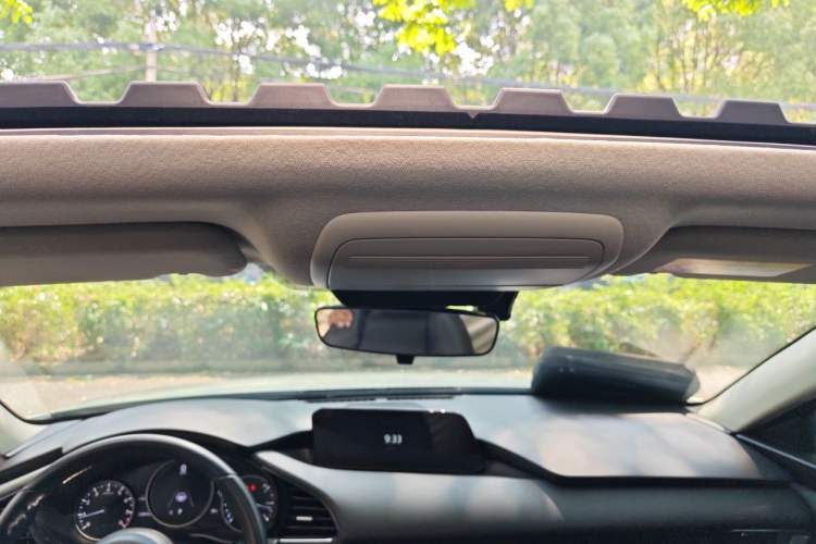 Used Mazda 3 Axela 2023 2.0L Automatic Zhiyao Edition Headliner