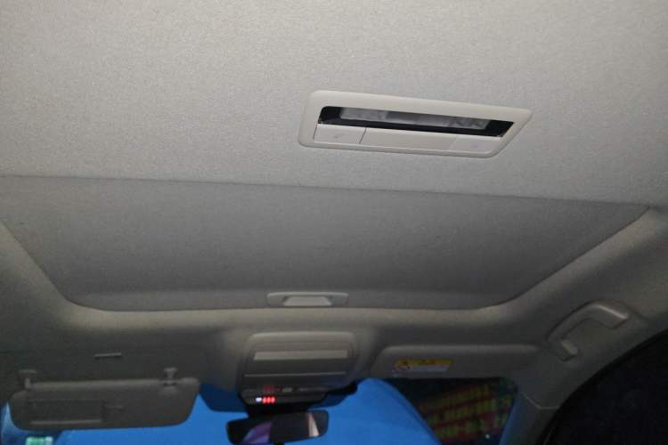 Used Mazda 3 Axela 2023 2.0L Automatic ZhiZhen Edition Headliner