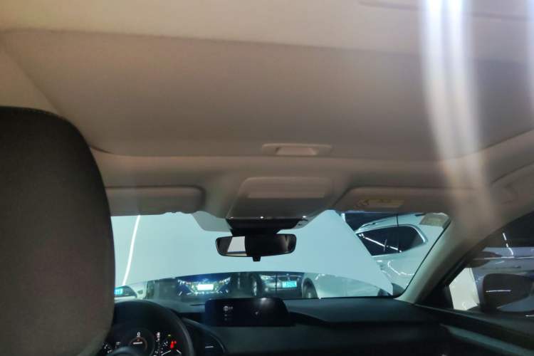 Used Mazda 3 Axela 2023 2.0L Automatic ZhiXuan Edition Headliner