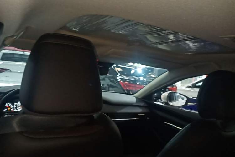 Used Mazda 3 Axela 2023 2.0L Automatic Zhiya Edition Headliner
