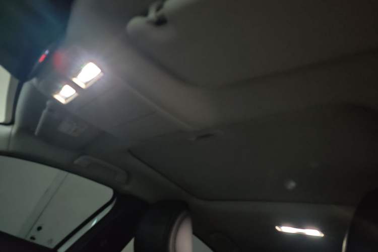 Used Mazda 3 Axela 2023 2.0L Automatic Zhiya Edition Headliner