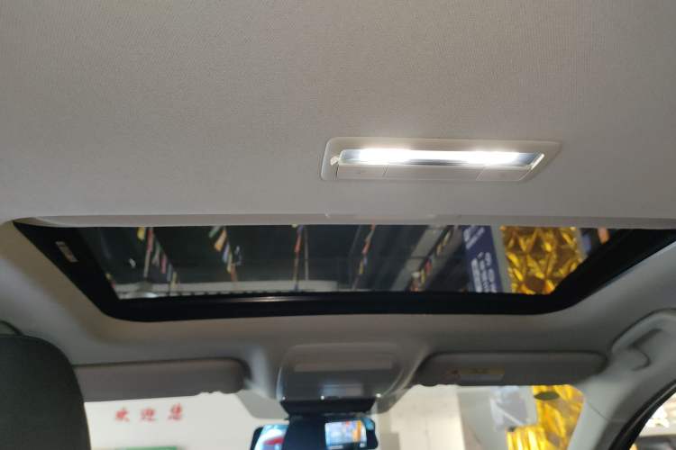 Used Mazda 3 Axela 2023 2.0L Automatic ZhiXuan Edition Headliner