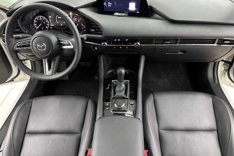 Used Mazda 3 Axela 2023 2.0L Automatic Zhiya Edition Interior 1