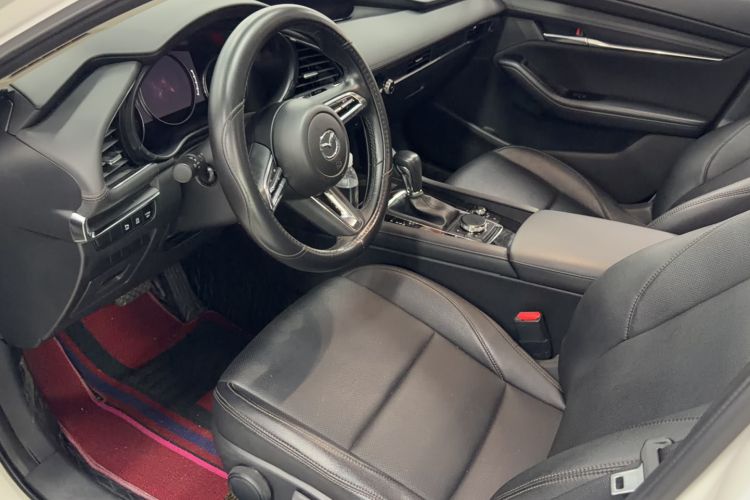 Used Mazda 3 Axela 2023 2.0L Automatic ZhiXuan Edition Interior 1