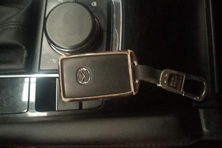 Used Mazda 3 Axela 2023 2.0L Automatic ZhiXuan Edition Interior 1