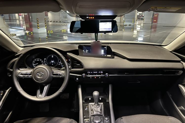Used Mazda 3 Axela 2023 2.0L Automatic ZhiXuan Edition Interior 1