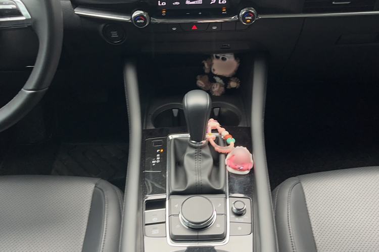 Used Mazda 3 Axela 2023 2.0L Automatic Zhiya Edition Interior 13