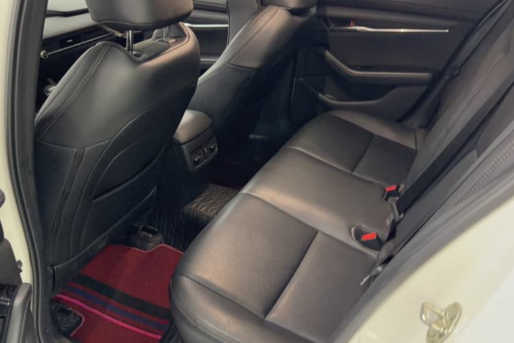 Used Mazda 3 Axela 2023 2.0L Automatic ZhiXuan Edition Interior 2