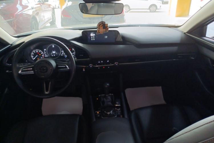 Used Mazda 3 Axela 2023 2.0L Automatic Zhiyao Edition Interior 2