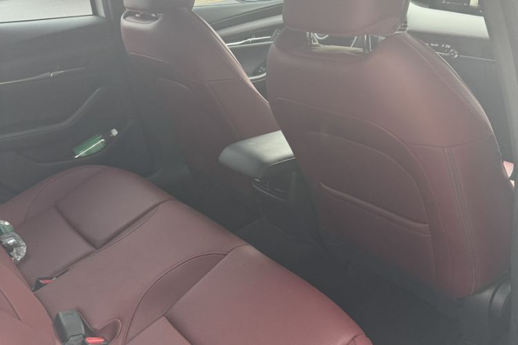 Used Mazda 3 Axela 2023 2.0L Automatic ZhiZun Edition Interior 4