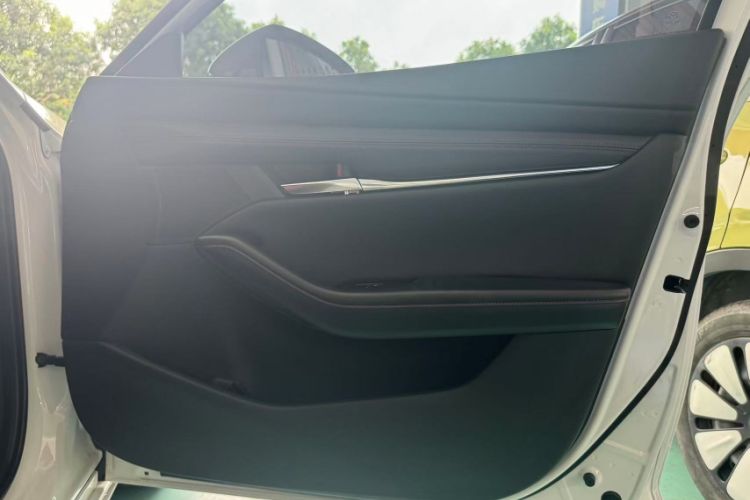 Used Mazda 3 Axela 2023 2.0L Automatic ZhiZun Edition Interior 6