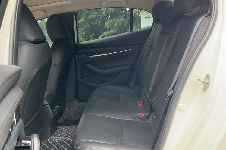 Used Mazda 3 Axela 2023 2.0L Automatic Zhiya Edition Interior 8